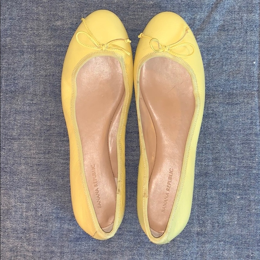 Banana Republic Yellow Leather Ballet Flats 10